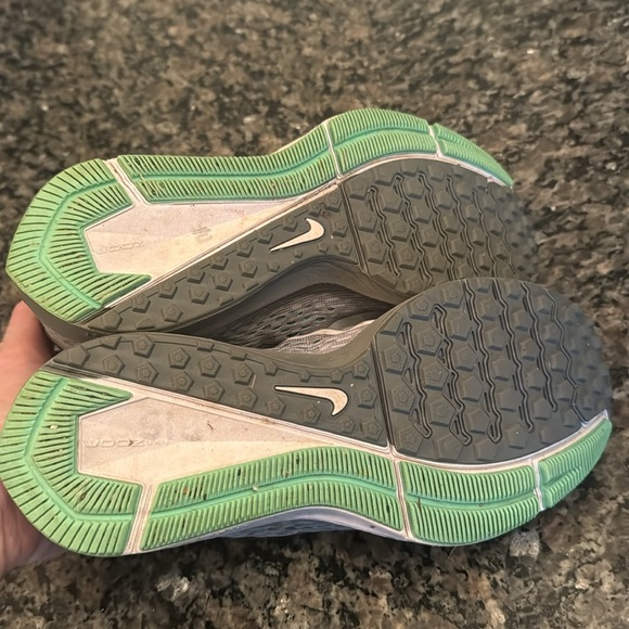 Nike zoom winflo 5 sz7.5 - Picture 8 of 9